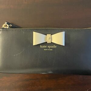 Kate Spade large zip wallet